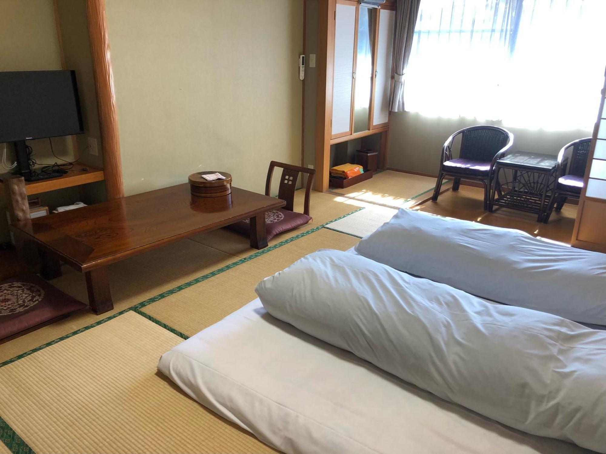 Hotel Wakamizusou Fujikawaguchiko Exterior foto